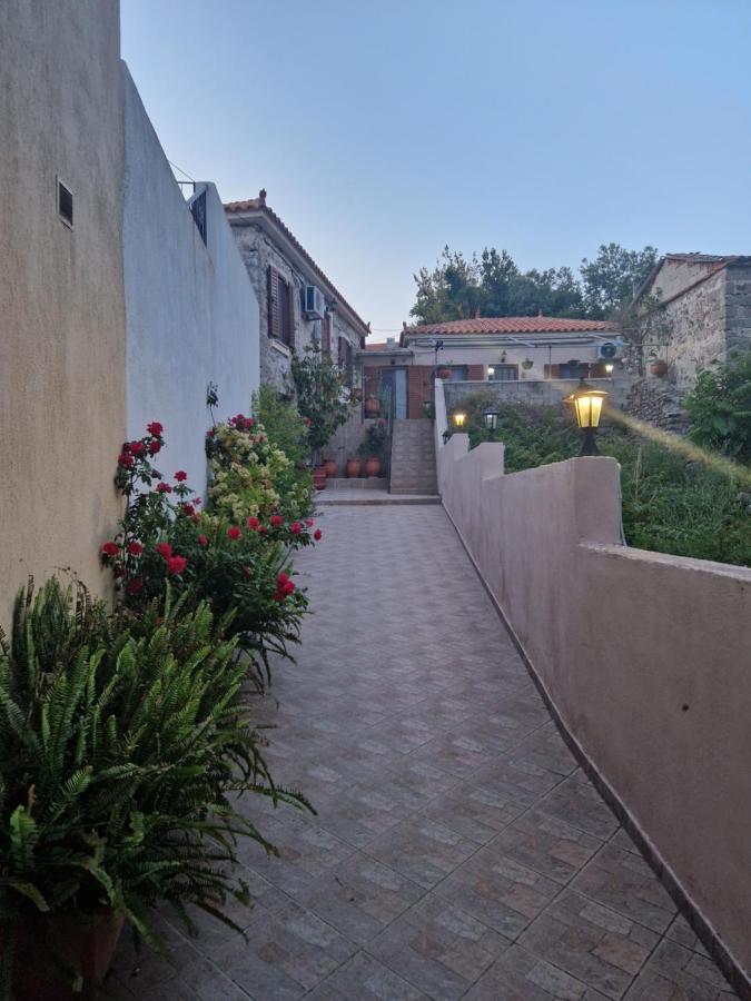 Afroditi'S 2 Eresos  Exterior photo